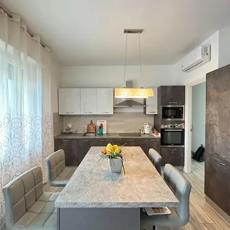 Emanuele Homestay